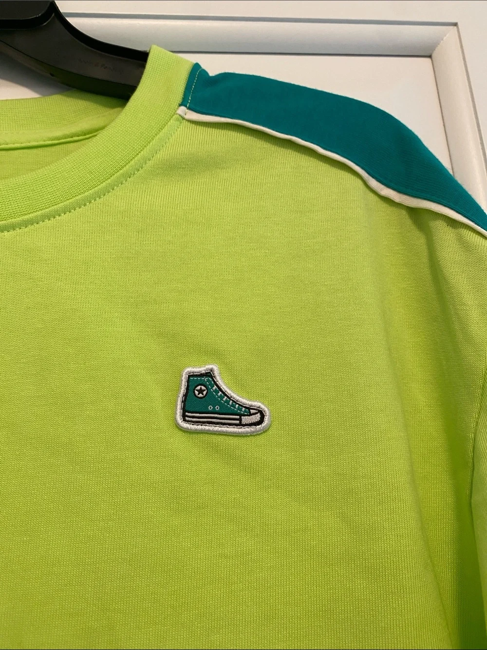 Converse t-shirt
